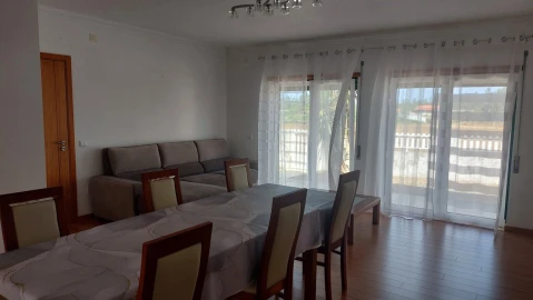Moradia T3 para Venda em Monte Real e Carvide