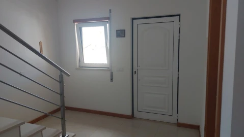 Moradia T3 para Venda em Monte Real e Carvide