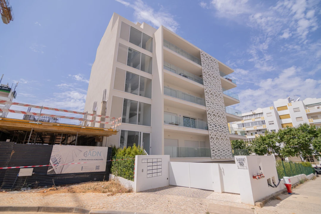 Apartamento T2 para Venda em Portimão Foto 3