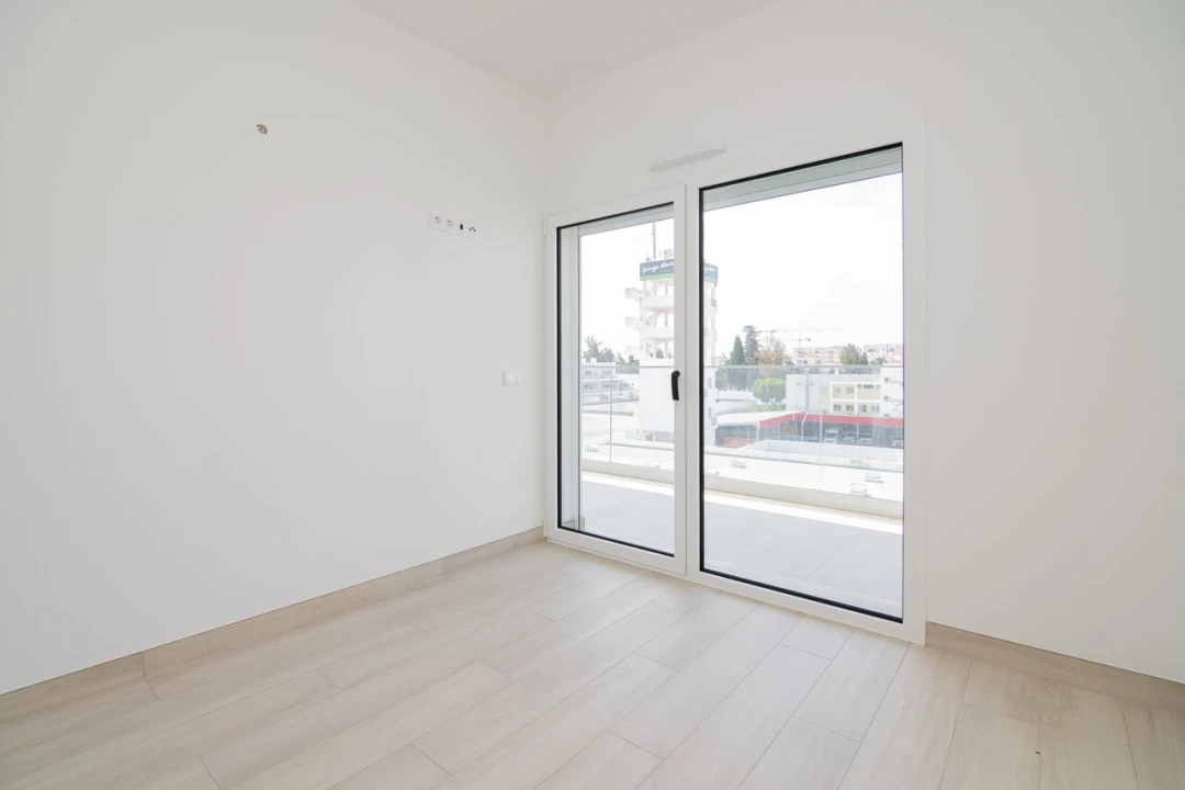 Apartamento T2 para Venda em Portimão Foto 23