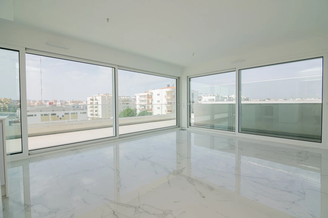 Apartamento T3 para Venda em Portimão Foto 12