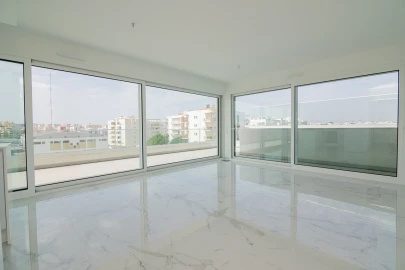 Apartamento T3 para Venda em Portimão