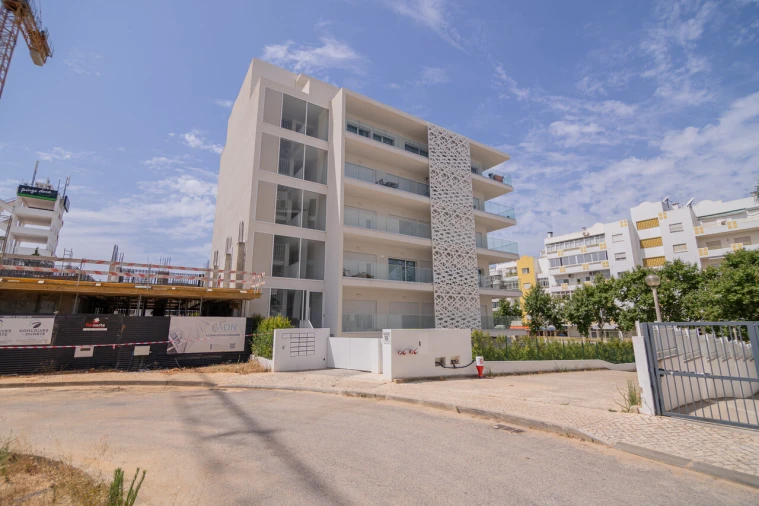 Apartamento T3 para Venda em Portimão Foto 6