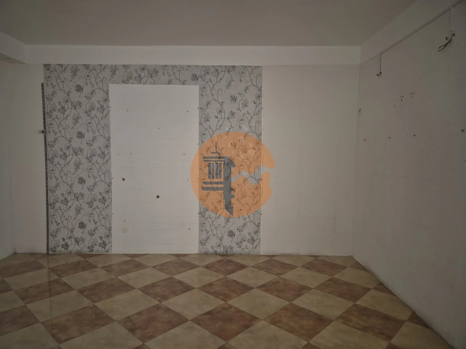 Loja para Arrendamento em Vila Real de Santo Antonio Foto 7