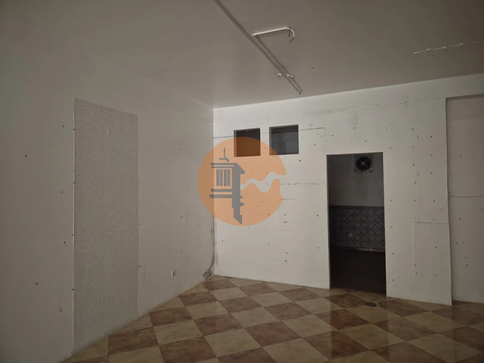 Loja para Arrendamento em Vila Real de Santo Antonio Foto 8