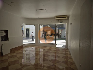 Loja para Arrendamento em Vila Real de Santo Antonio