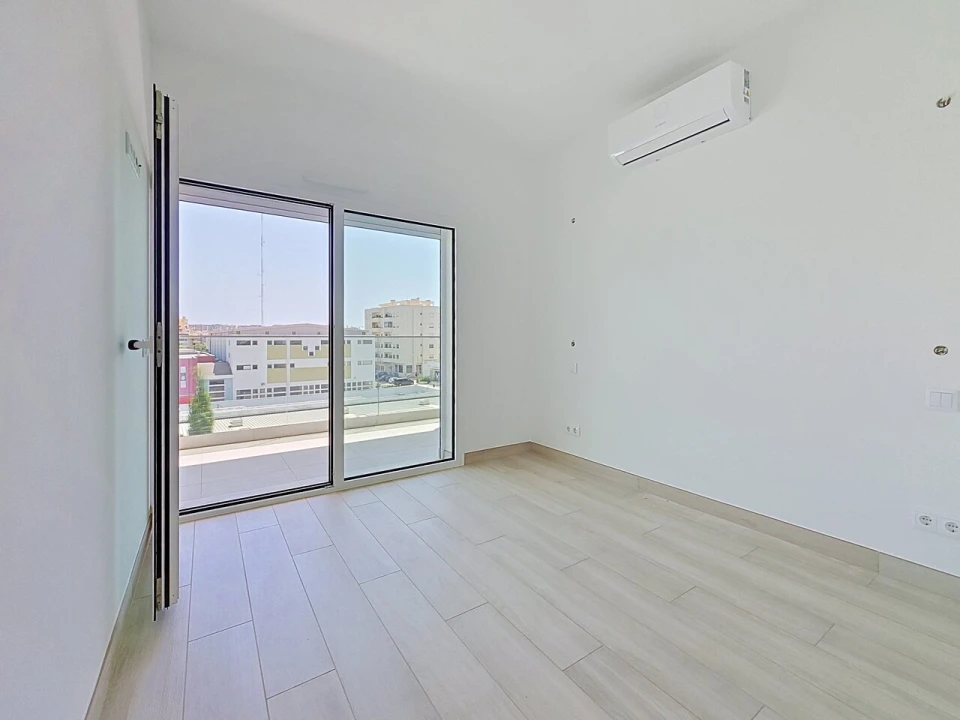 Apartamento T3 para Venda em Portimão Foto 22