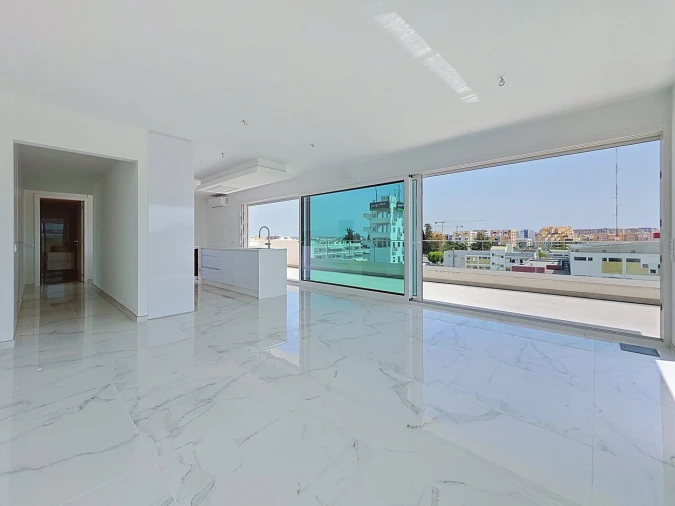 Apartamento T3 para Venda em Portimão Foto 5