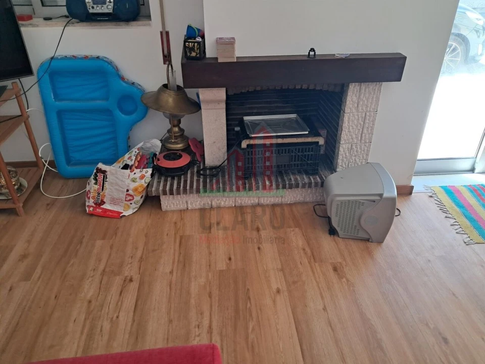 Apartamento T2 para Venda em Coimbrão Foto 2