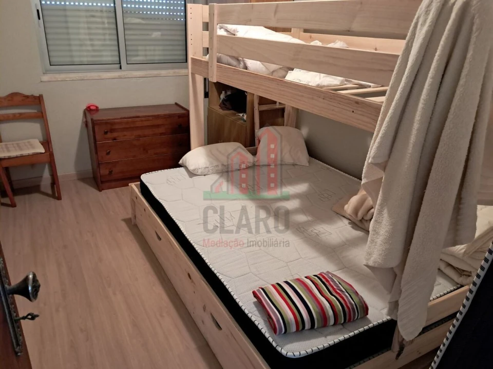 Apartamento T2 para Venda em Coimbrão Foto 7