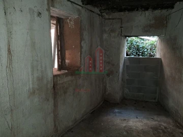Moradia T4 para Venda em Lousã e Vilarinho