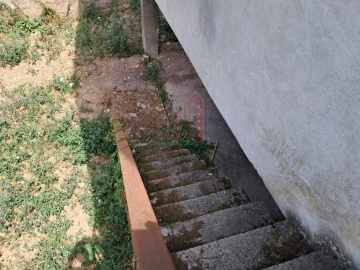 Moradia T4 para Venda em Lousã e Vilarinho