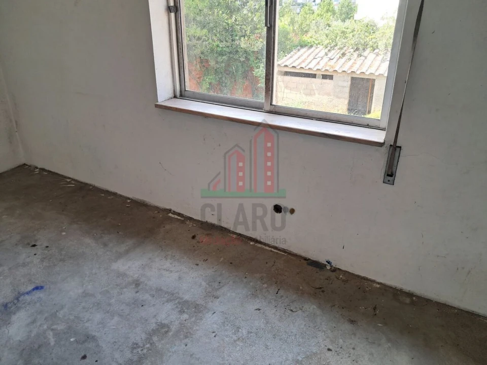 Moradia T4 para Venda em Lousã e Vilarinho Foto 16