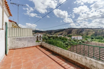 Moradia T4 para Venda em Casegas e Ourondo