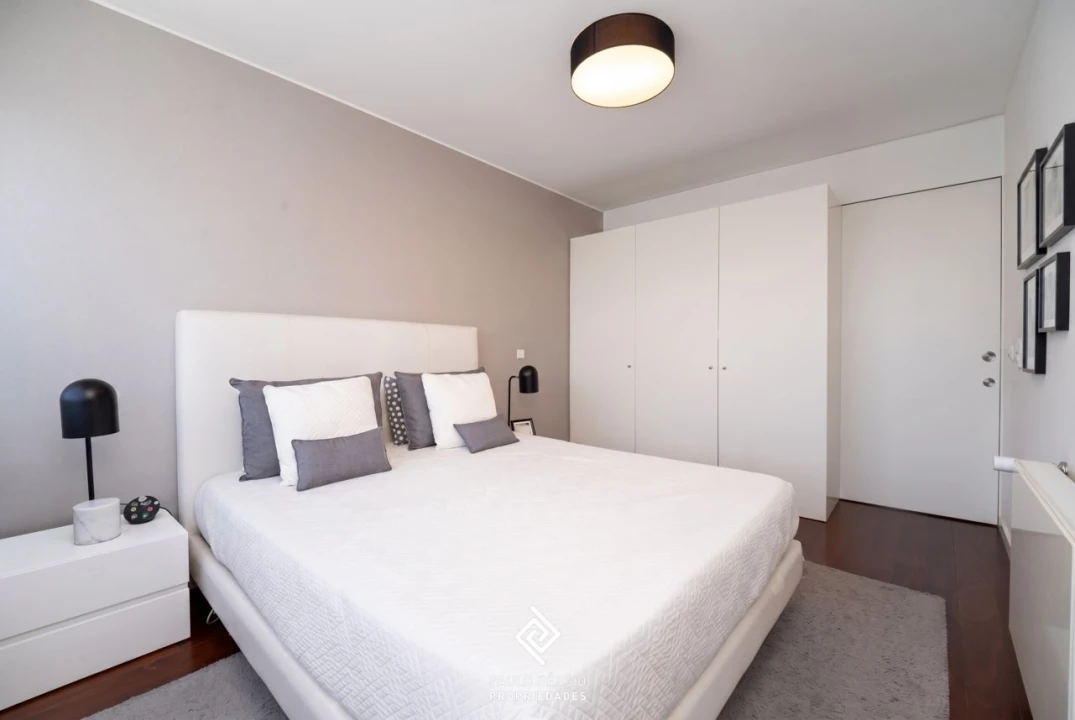Apartamento T4 para Venda em Mafamude e Vilar do Paraíso Foto 11
