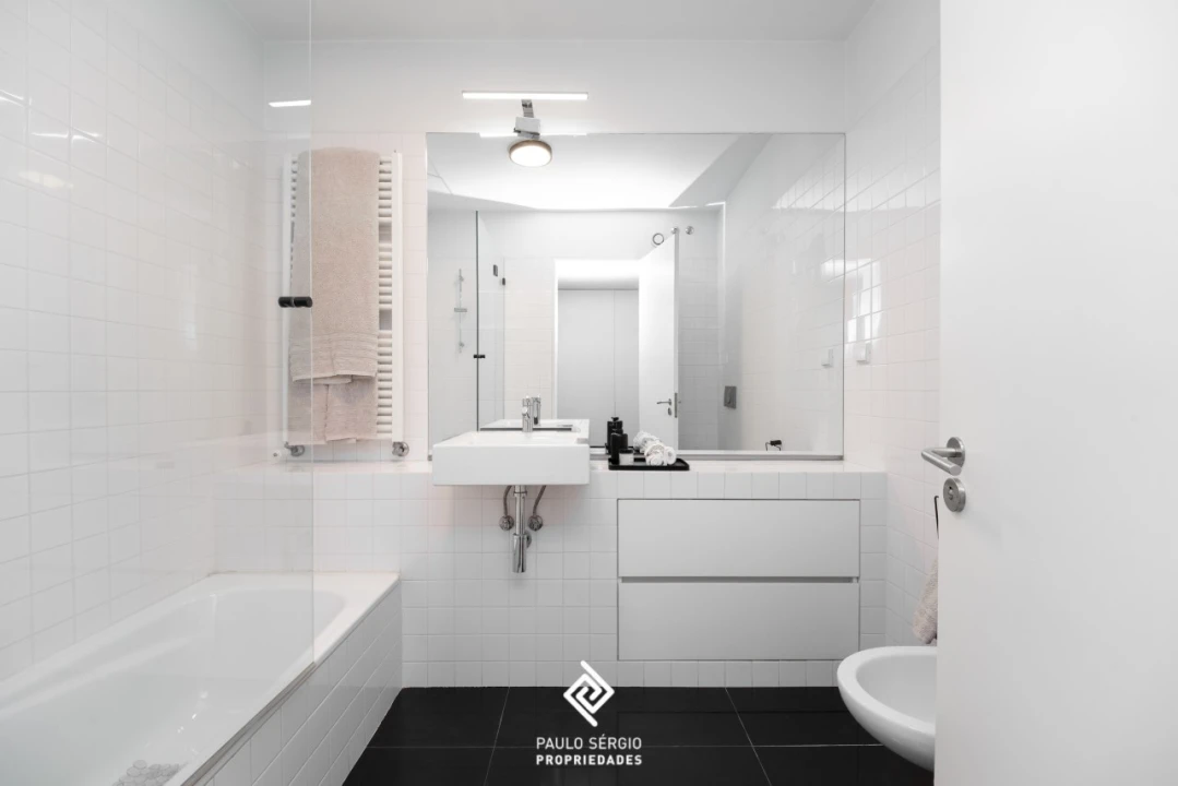 Apartamento T4 para Venda em Mafamude e Vilar do Paraíso Foto 18