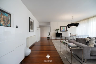 Apartamento T4 para Venda em Mafamude e Vilar do Paraíso