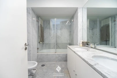 Apartamento T4 para Venda em Mafamude e Vilar do Paraíso