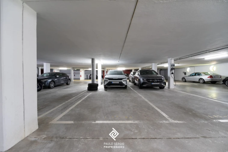 Apartamento T4 para Venda em Mafamude e Vilar do Paraíso Foto 23