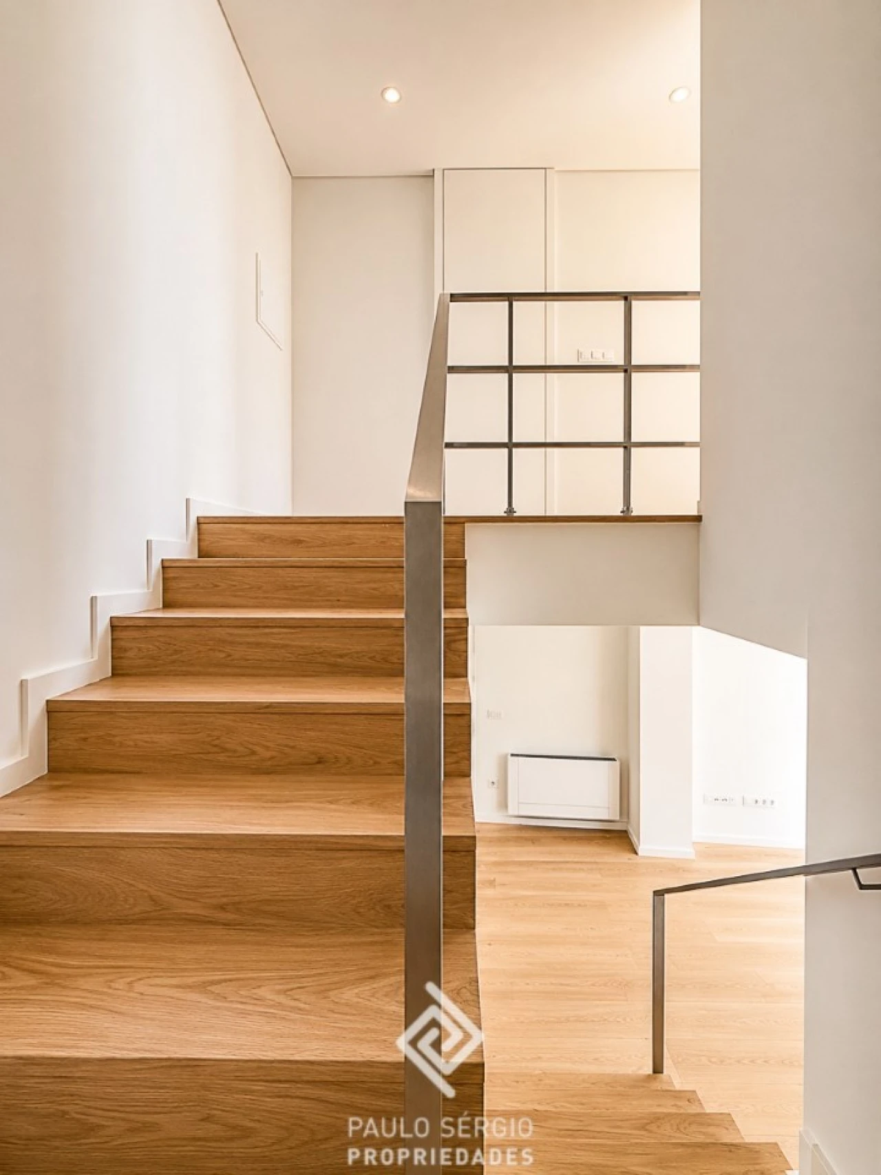 Apartamento T2 para Arrendamento em Aldoar, Foz do Douro e Nevogilde Foto 7