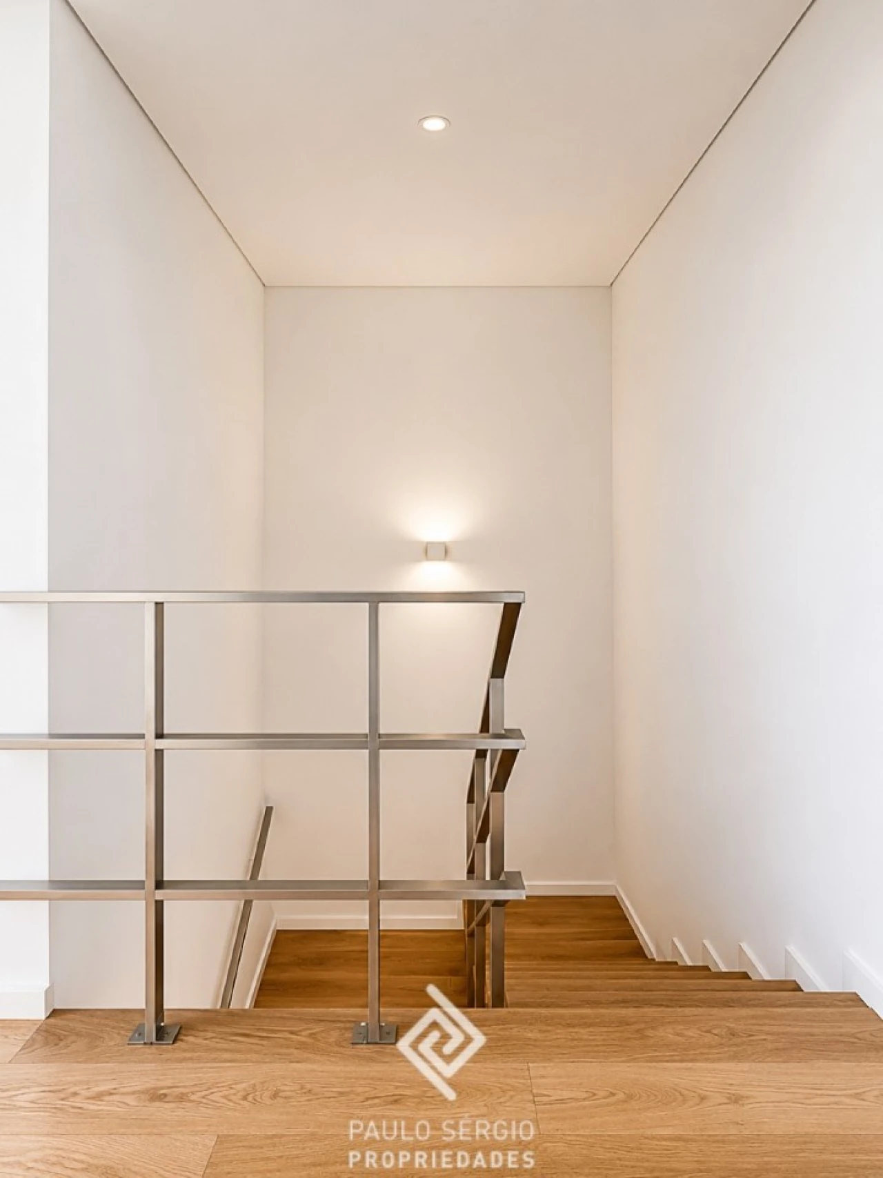 Apartamento T2 para Arrendamento em Aldoar, Foz do Douro e Nevogilde Foto 8
