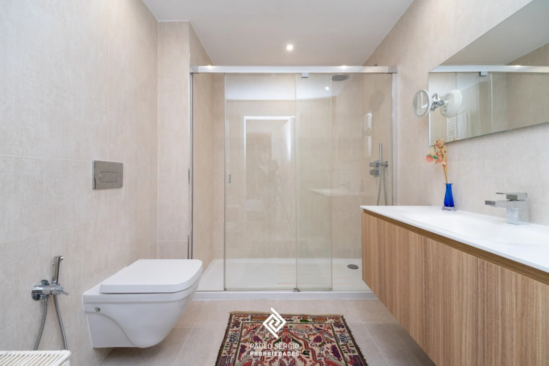 Apartamento T2 para Venda em Arcozelo Foto 15
