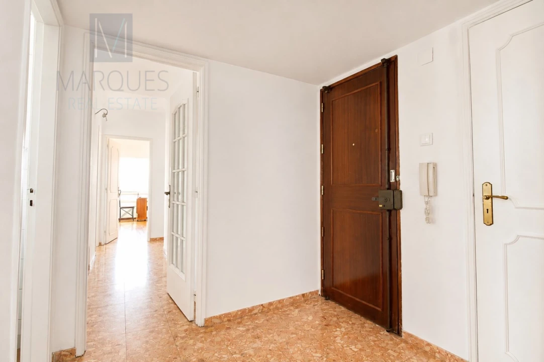 Apartamento T3 para Venda em Almada, Cova da Piedade, Pragal e Cacilhas Foto 2