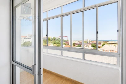 Apartamento T3 para Venda em Almada, Cova da Piedade, Pragal e Cacilhas