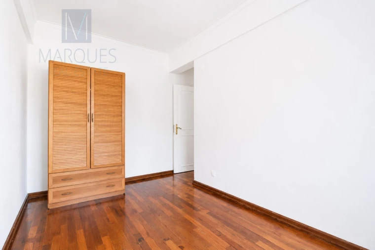 Apartamento T3 para Venda em Almada, Cova da Piedade, Pragal e Cacilhas Foto 26