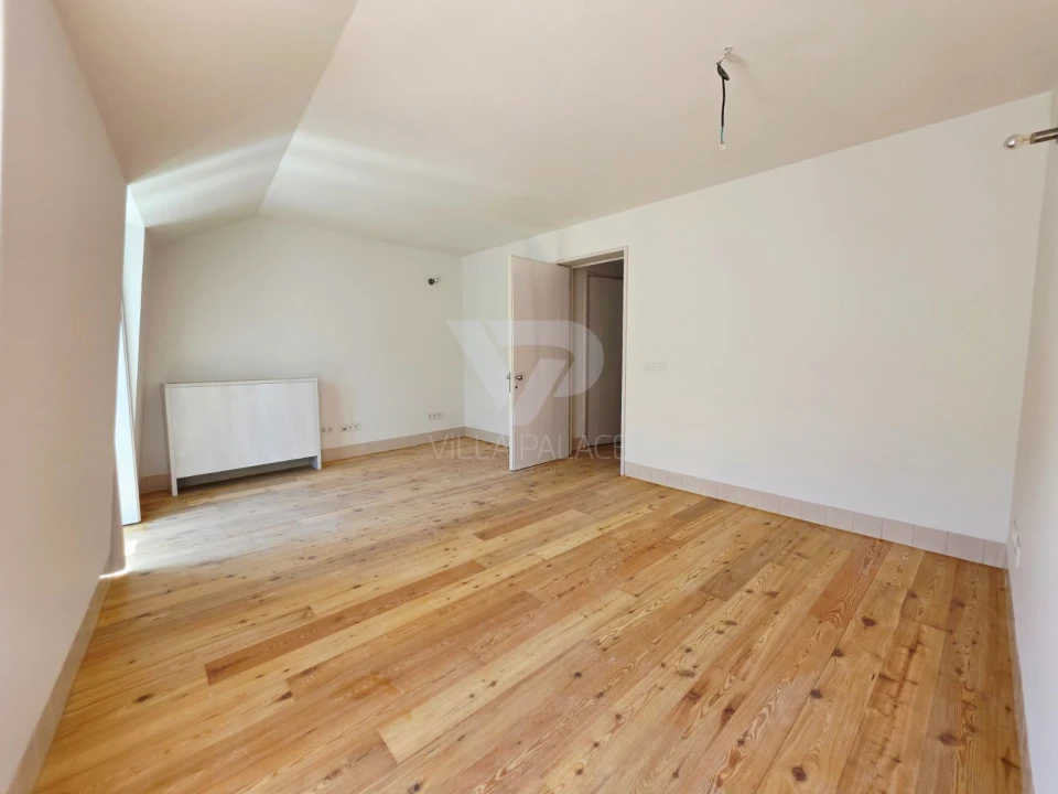 Apartamento T3 para Arrendamento em Campo de Ourique Foto 5