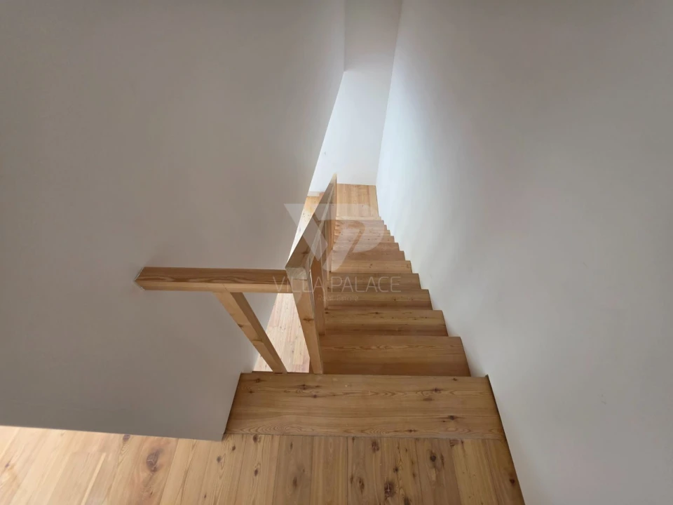 Apartamento T3 para Arrendamento em Campo de Ourique Foto 17