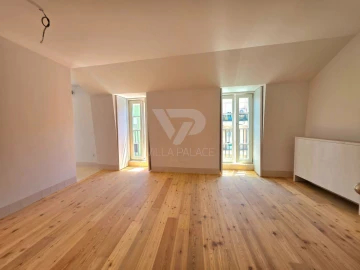 Apartamento T3 para Arrendamento em Campo de Ourique