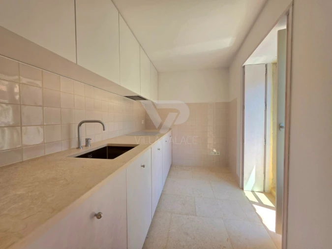 Apartamento T3 para Arrendamento em Campo de Ourique Foto 7