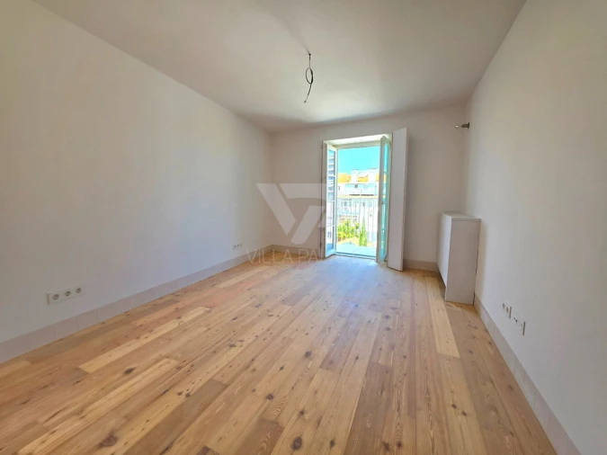 Apartamento T3 para Arrendamento em Campo de Ourique Foto 11