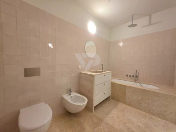 Apartamento T1 para Arrendamento em Campo de Ourique