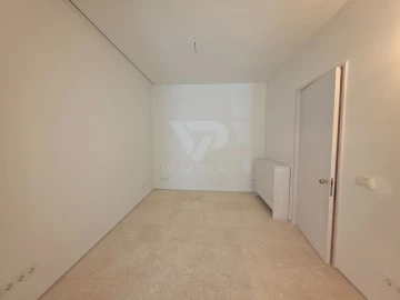 Apartamento T1 para Arrendamento em Campo de Ourique
