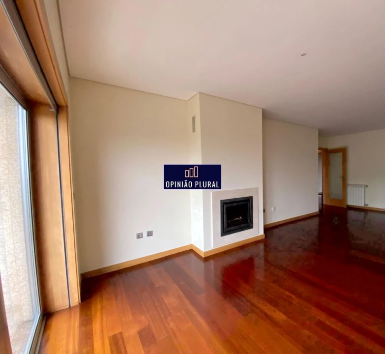 Apartamento T2 para Venda em São Felix da Marinha Foto 1
