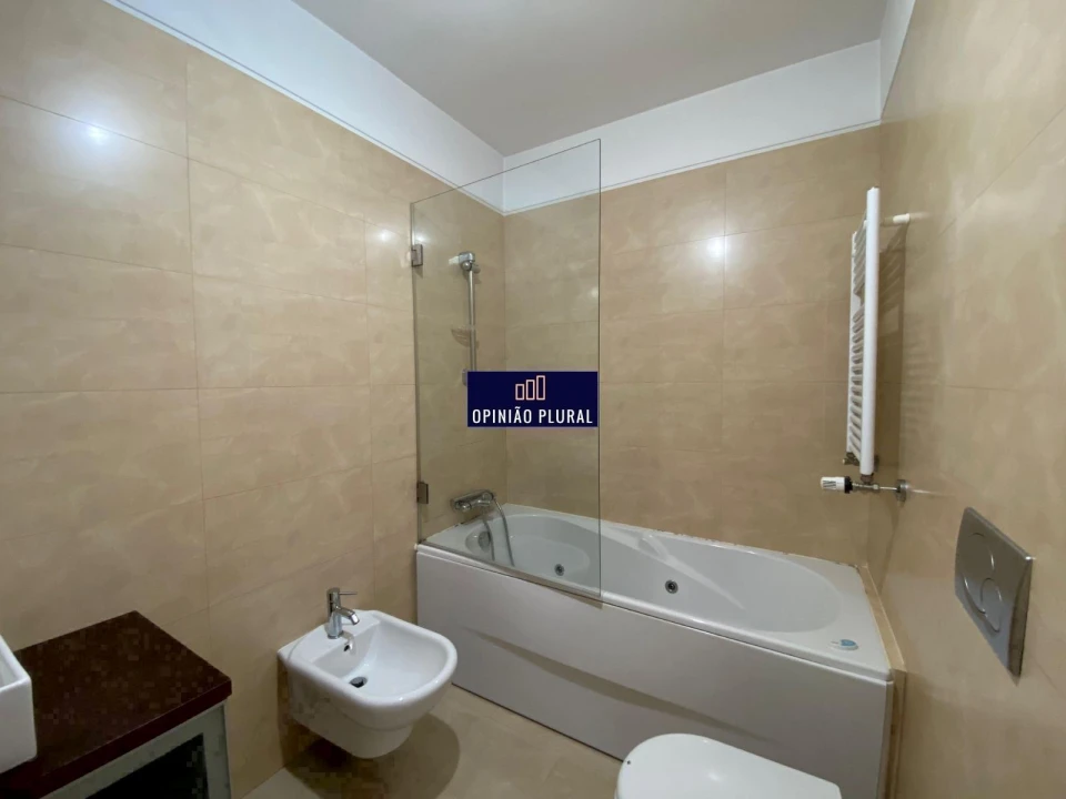 Apartamento T2 para Venda em São Felix da Marinha Foto 14