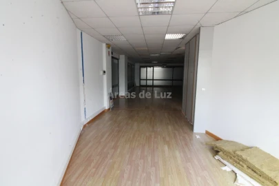 Escritório para Venda em Leiria, Pousos, Barreira e Cortes