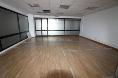 Escritório para Venda em Leiria, Pousos, Barreira e Cortes