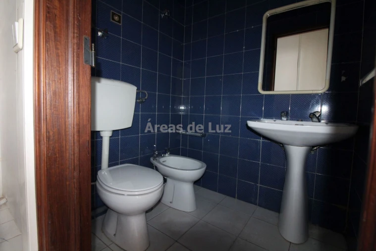 Escritório para Venda em Leiria, Pousos, Barreira e Cortes Foto 7