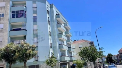 Apartamento T4 para Venda em Cedofeita, Santo Ildefonso, Sé, Miragaia, São Nicolau e Vitória