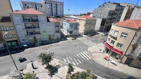 Apartamento T4 para Venda em Cedofeita, Santo Ildefonso, Sé, Miragaia, São Nicolau e Vitória
