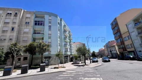 Apartamento T4 para Venda em Cedofeita, Santo Ildefonso, Sé, Miragaia, São Nicolau e Vitória