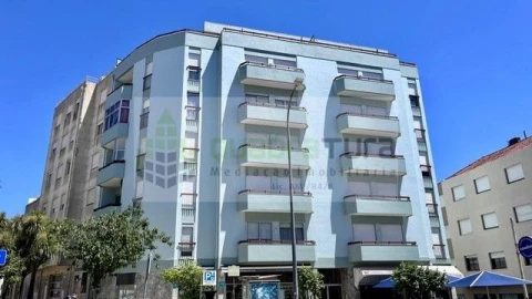 Apartamento T3 para Venda em Cedofeita, Santo Ildefonso, Sé, Miragaia, São Nicolau e Vitória