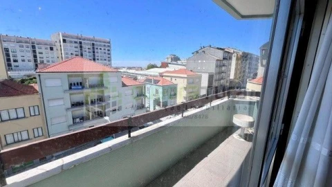 Apartamento T3 para Venda em Cedofeita, Santo Ildefonso, Sé, Miragaia, São Nicolau e Vitória