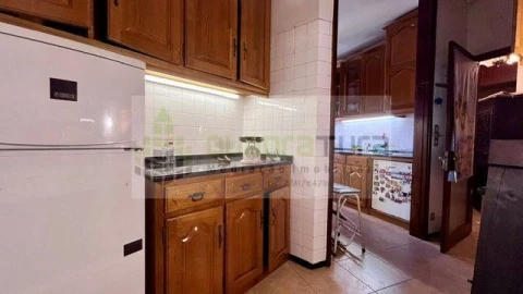 Apartamento T3 para Venda em Cedofeita, Santo Ildefonso, Sé, Miragaia, São Nicolau e Vitória