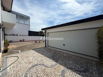 Moradia T4 para Arrendamento em Custóias, Leça do Balio e Guifões