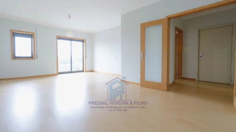 Apartamento T2 para Venda em Baguim do Monte (Rio Tinto)