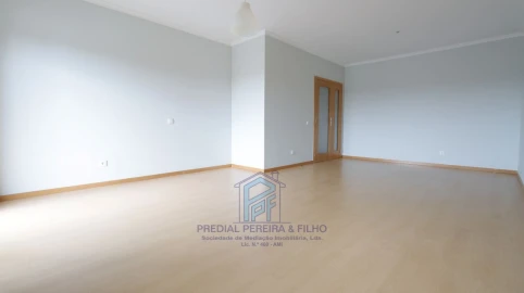Apartamento T2 para Venda em Baguim do Monte (Rio Tinto)
